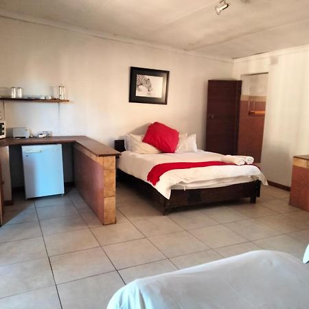 Boskoppie Lion & Tiger Reserve Kroonstad Luaran gambar